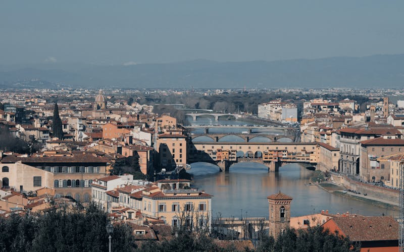 Florença e o Arno com a Ponte Vecchio