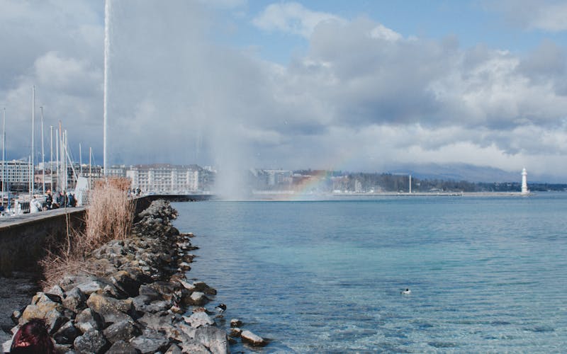 Jet d'Eau com arco-íris