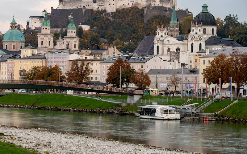 Outono em Salzburgo, Salzach e folhas